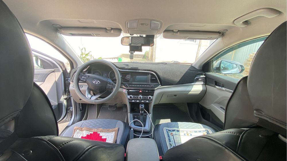 Hyundai Elantra/ 2.0/ 2020