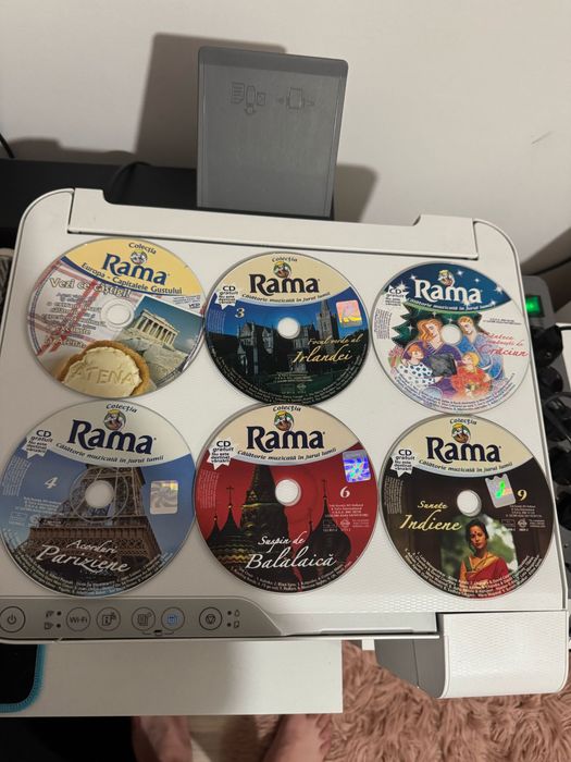 Vand Casete filme cd uri muzicale stare foarte buna!