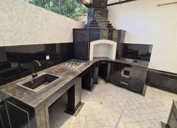 Евро участка сотилади!!! Олтин тепа кучаси Мирзо Улугбек.3 соток!!!