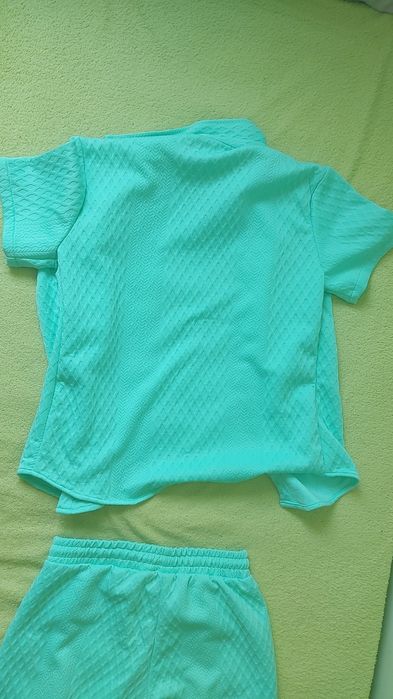 Тюркоазен екип. ЧИСТО НОВ