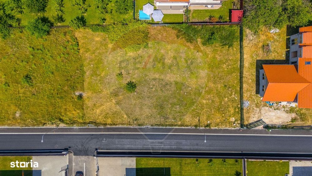 Teren Intravilan | 885 Mp | Ghimbav | View Postăvaru | Comision 0%