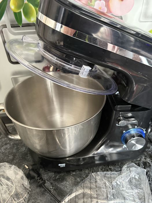 Продам тестомеску новую