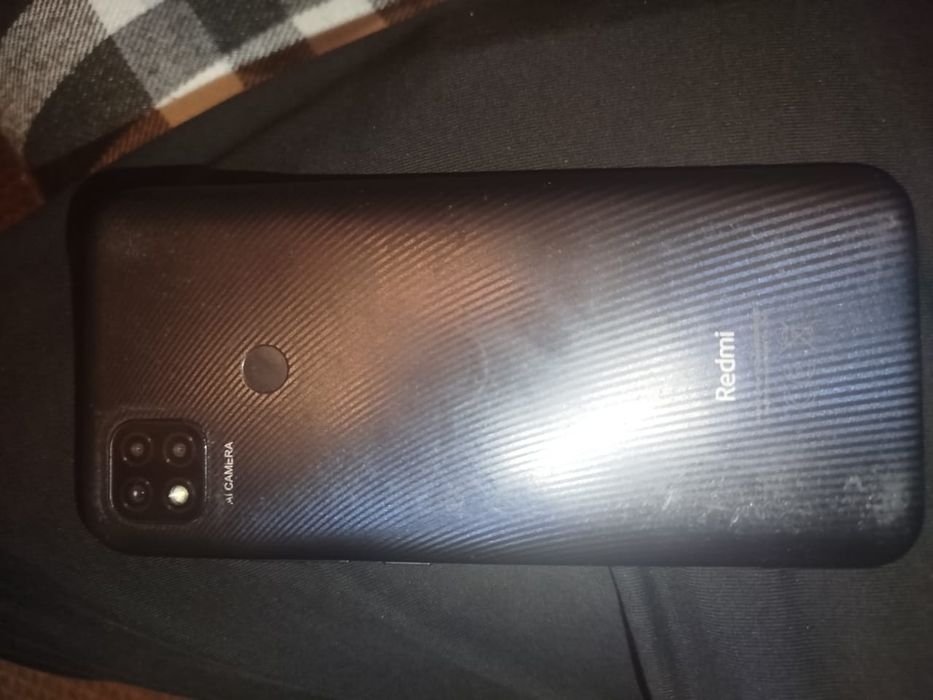 Продам редми 9с минус экран разбит