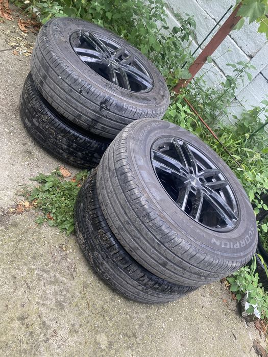 Vand roti jante Dezent anvelope Pirelli 235/65/17 Volvo