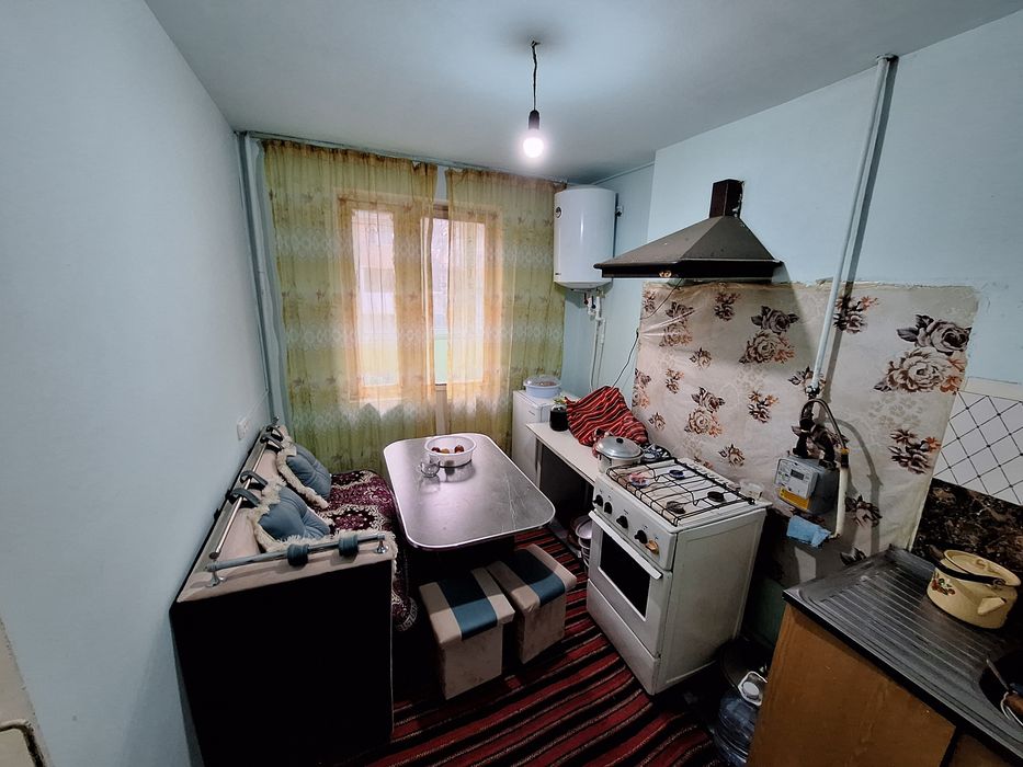 2 xonali xonadon sotiladi. Продаётся двухкомнатная кварти