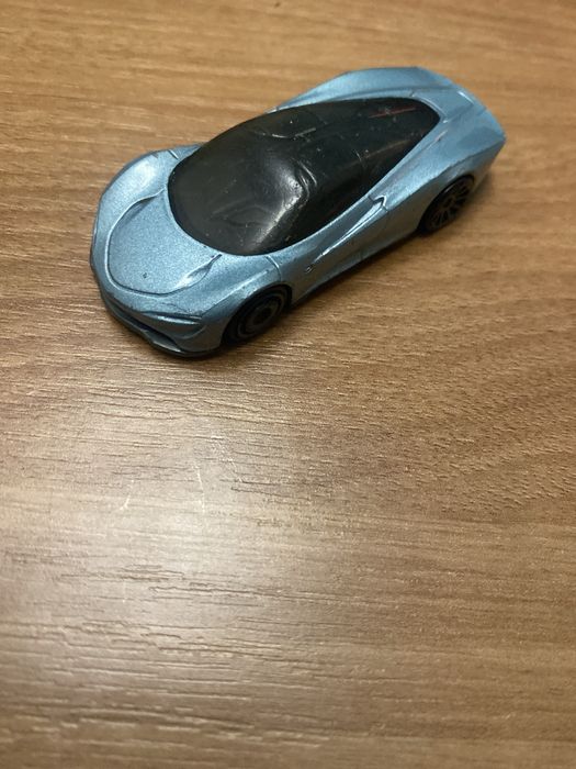 Продам Hot wheels