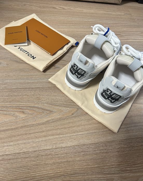 Louis Vuitton Skate Grey