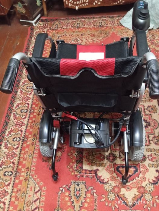 Продам инвалидные коляски