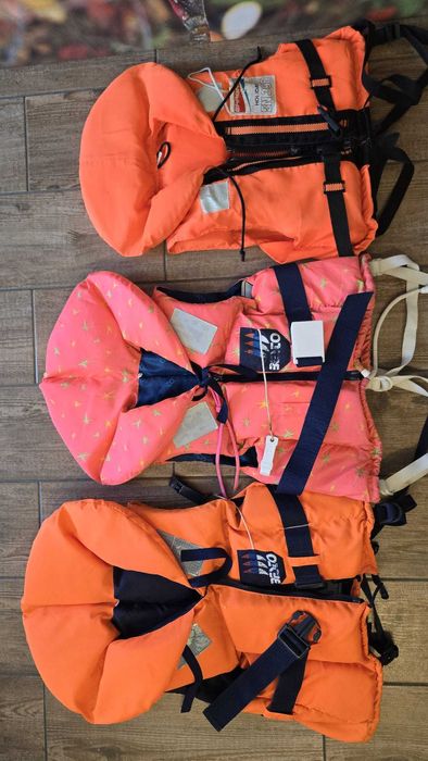 Vând veste de salvare / veste de înot pentru copii,