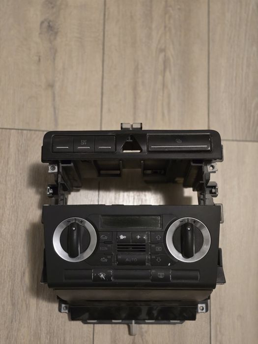 Единичен ДИН с климатроник за ауди а3 8p