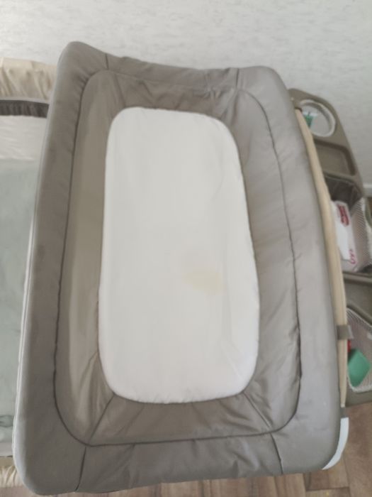 Продаю манеж-кровать