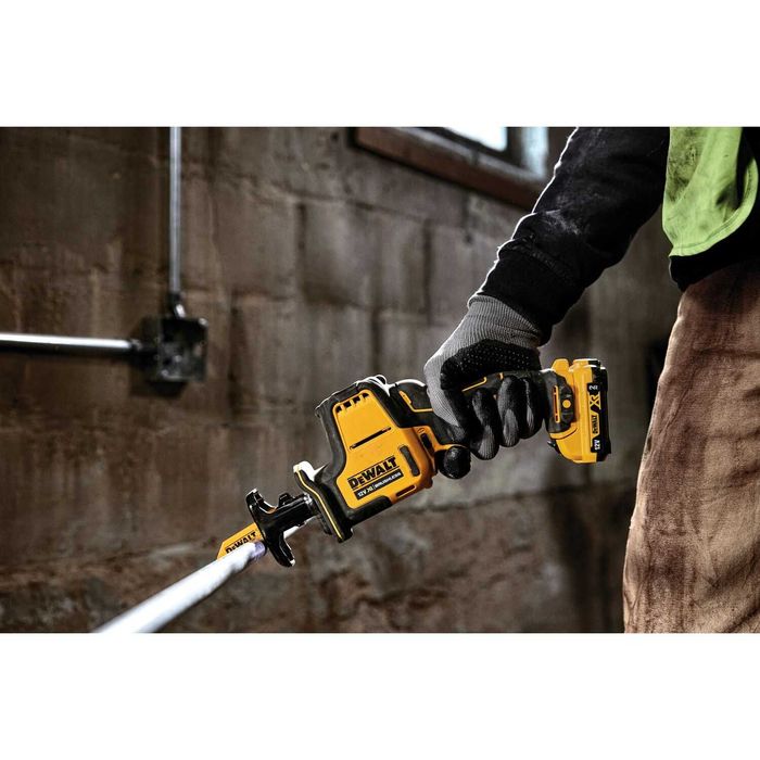 Саблен трион DeWALT DCS312N, 12V