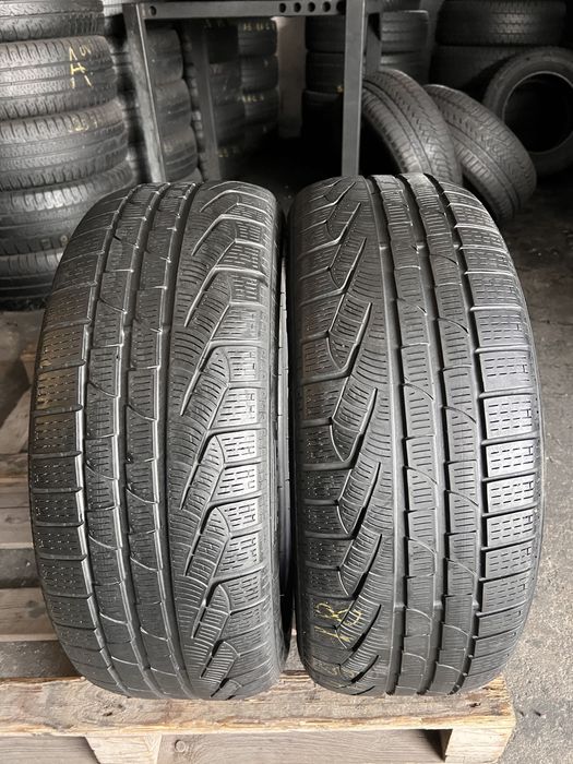 2 anvelope iarna 225/45/18 , Pirelli , RunFlat !