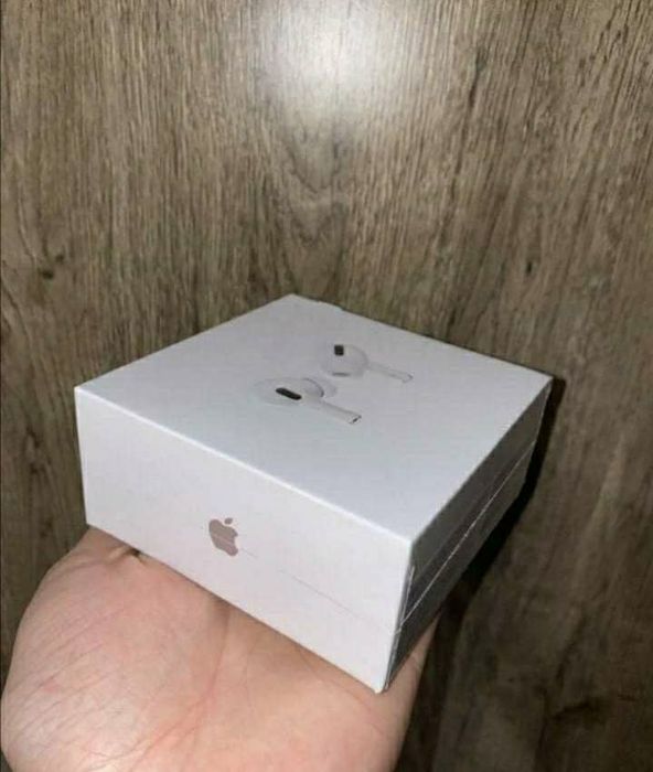 Apple AirPods Pro 2 with MagSafe Charging Case