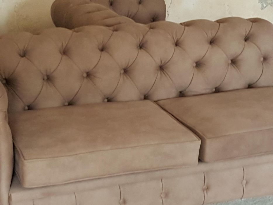 Canapea Chesterfield