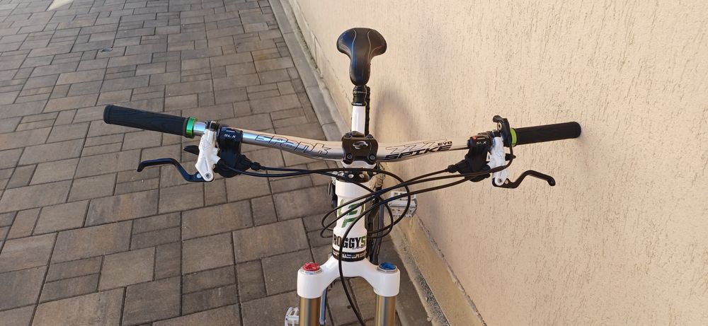 Bicicleta full suspension Lapierre