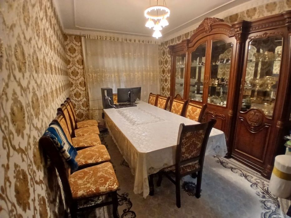 Dom srochna sotiladi