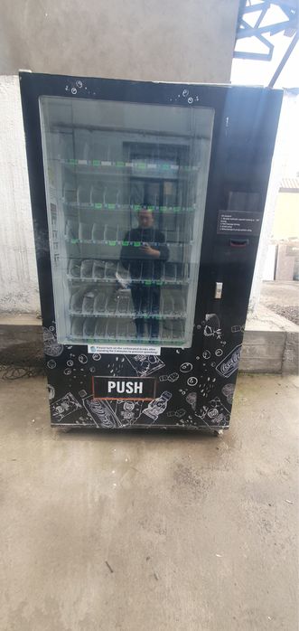 Vending aparat srochna sotiladi