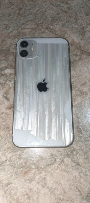 iPhone 11 128GB, защитное стекло, зарядка, чехол