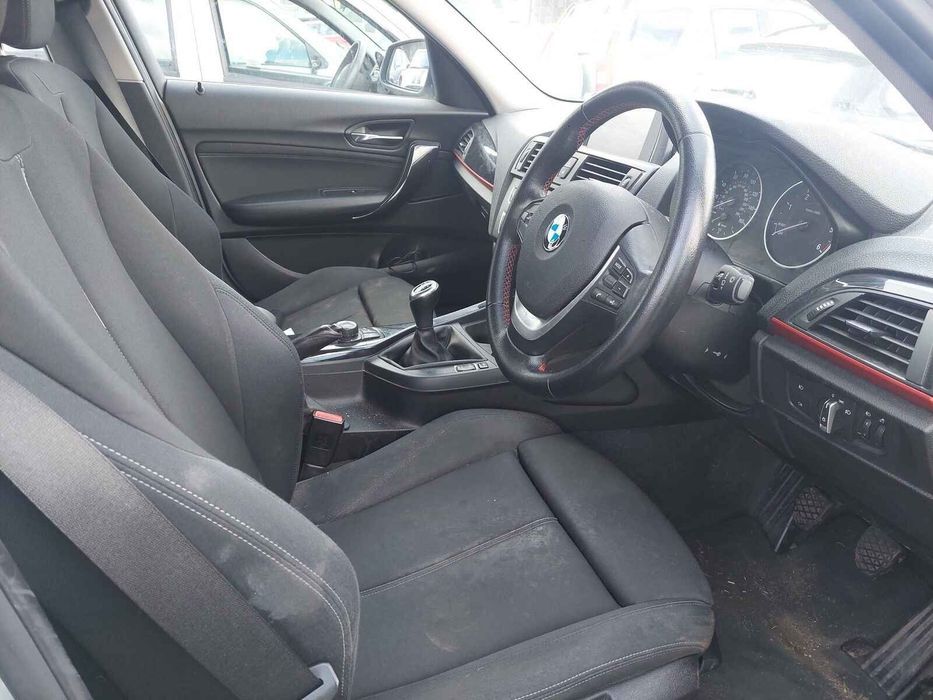 Prag Dreapta BMW Seria 1 2012 Hatchback Argintiu