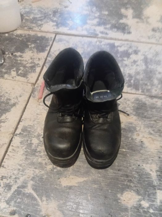 Аяқ киым берцы сатлад 5,6мын