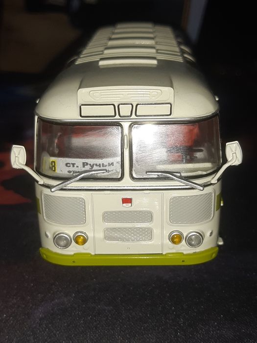Кллекционная модель автобуса
