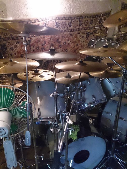 Голям комплект барабани Амати