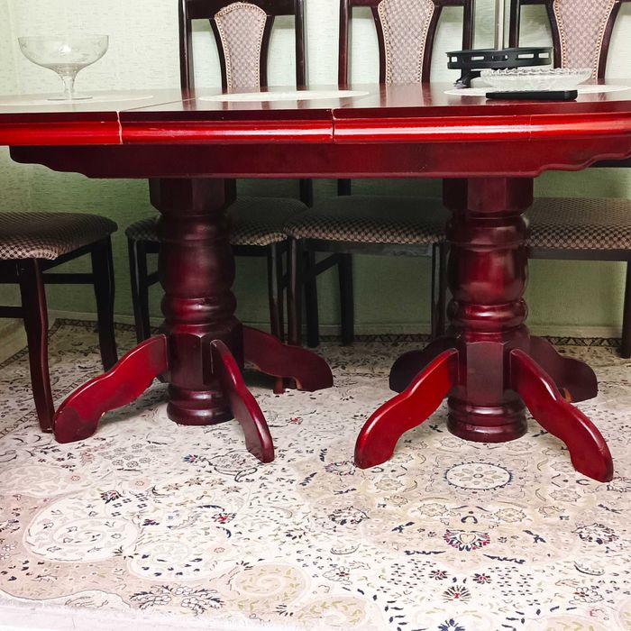 Болшой ковер2-3м,недорого,срочно,торг,самовывоз,для аренды квартиры