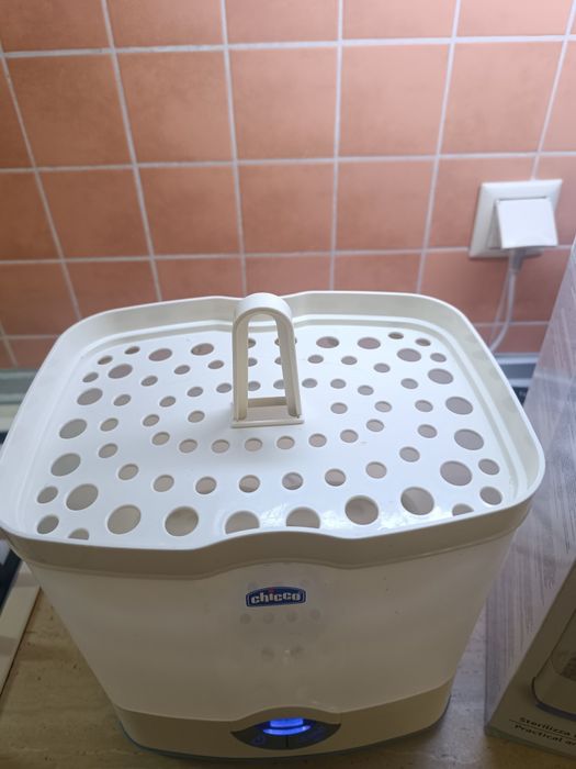 Стерилизатор для бутылочек Chicco