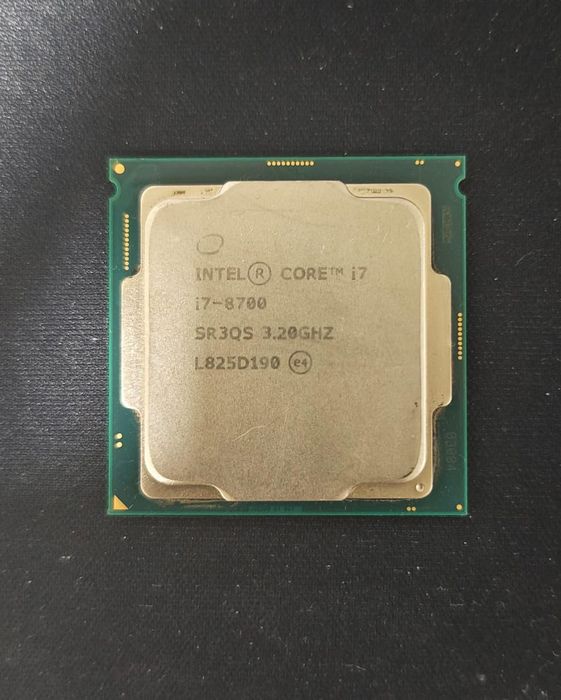 Процессор Intel Core i7-8700 (Сокет LGA 1151v2)