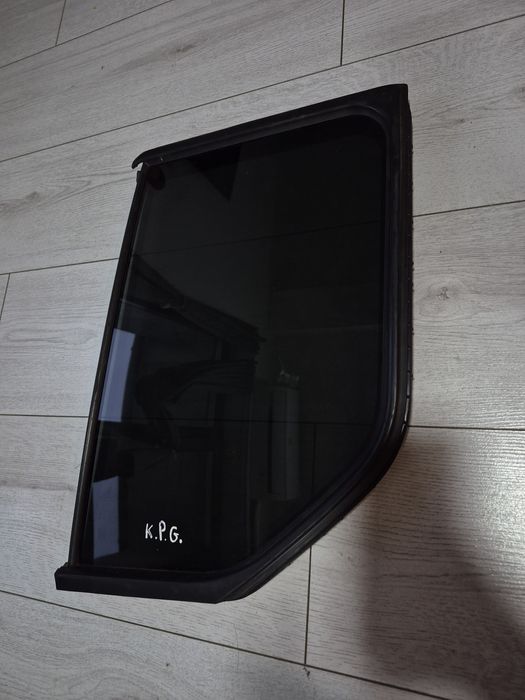 Geam fix Ford TRANSIT CONNECT 2022