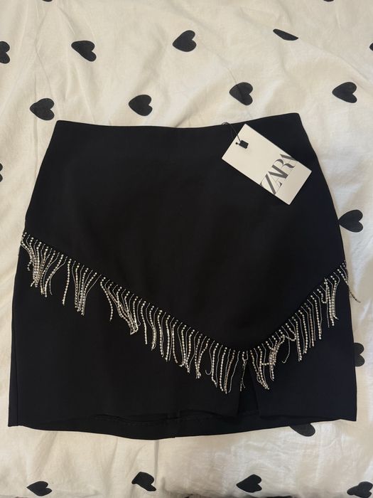 черна пола  ZARA