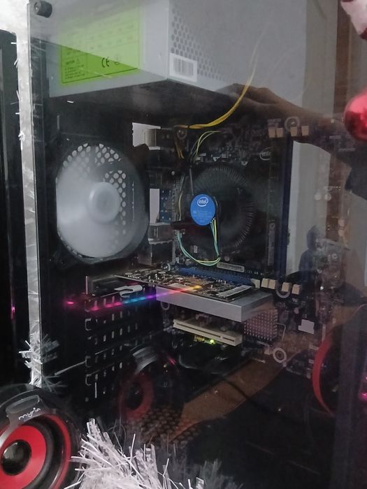 Pc de vânzare entry lavel