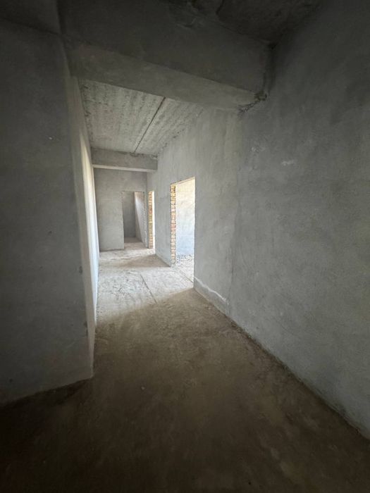 Қорасув Массивида хонадон сотилади