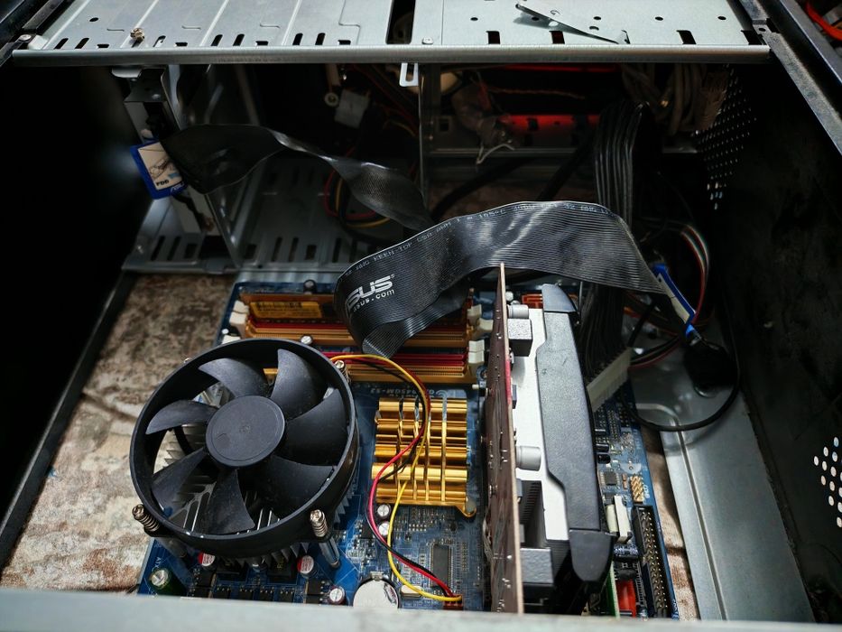 Системный блок и видео карта