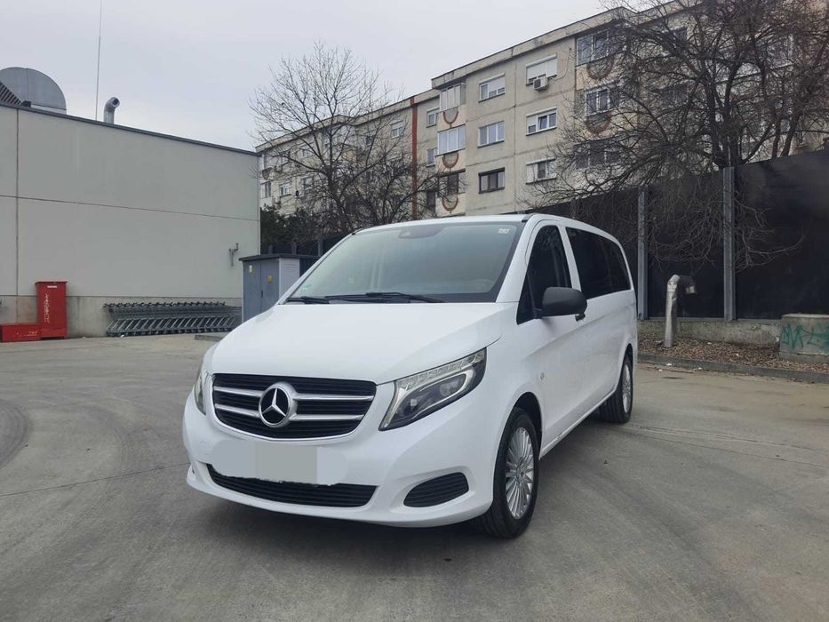 Inchiriere microbuz 8+1  Transfer aeroport