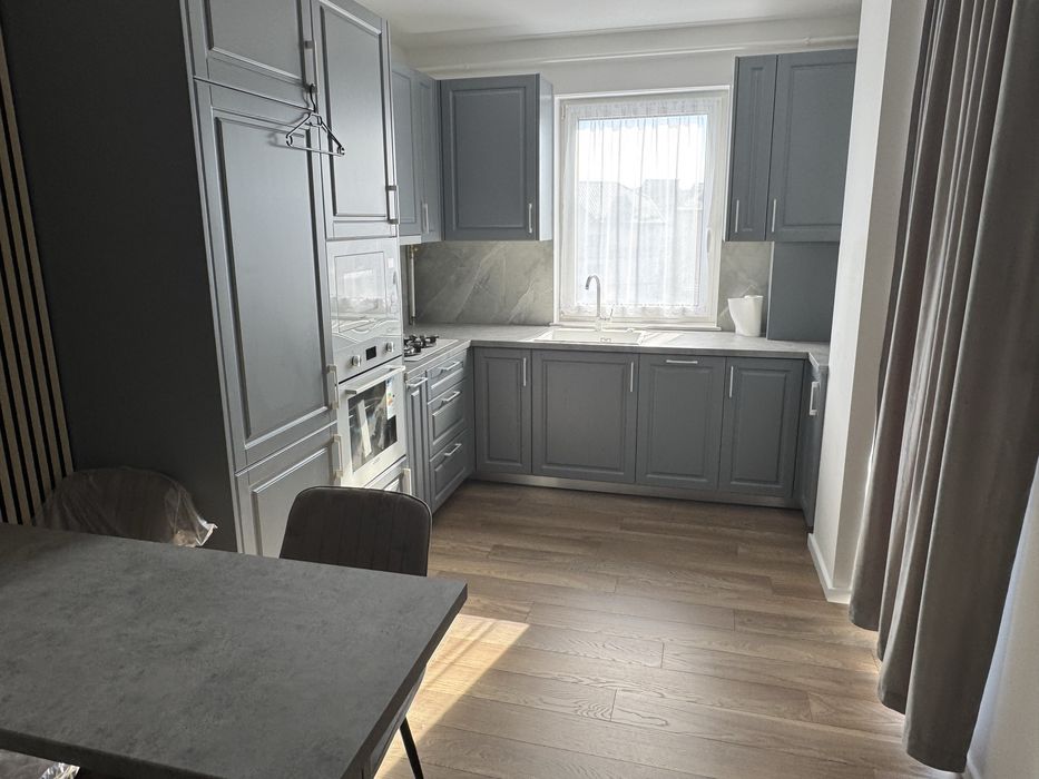 Inchirez apartament cu 2 camere