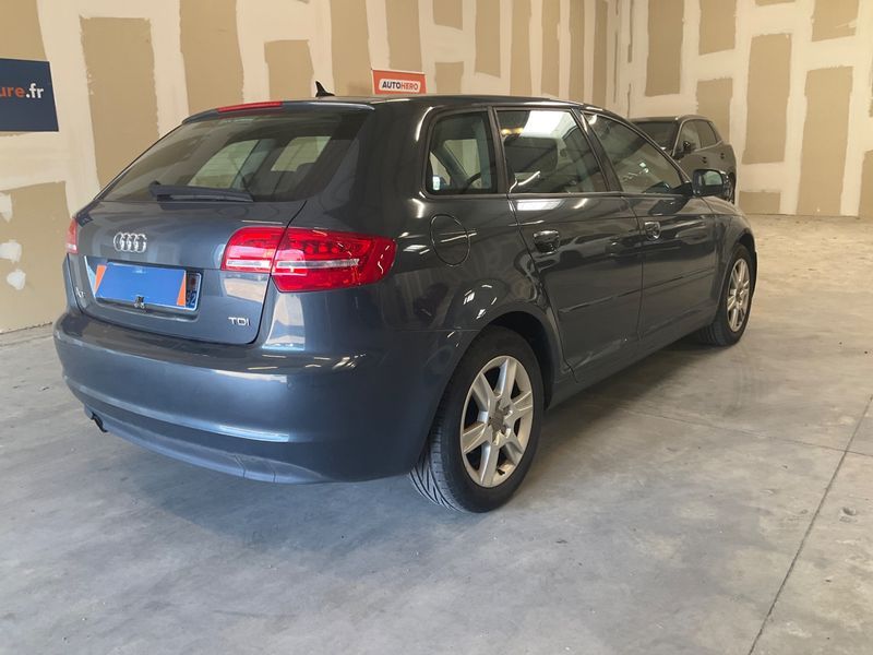 Audi A3 Sportback 1.6 TDI Business line 2012