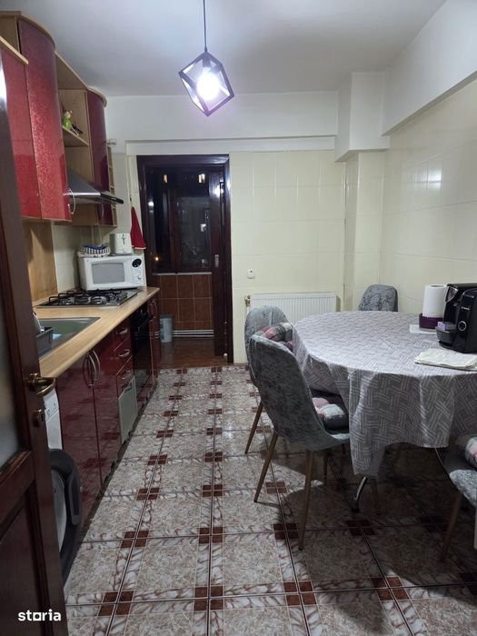 3 camere Trivale , Decomandat / Centrală , mobilat / utilat