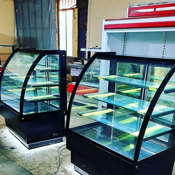 Холодильник витрина метровый