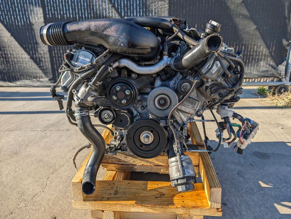 Привозной двигатель Toyota 1UR-FSE