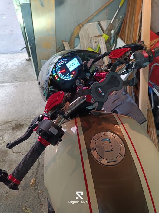 Продавам Yamaha XJR 1200