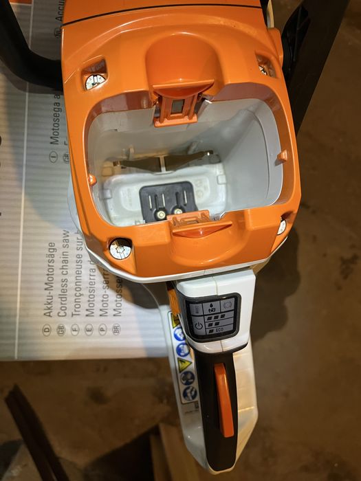 Drujba pe acumulator Stihl MSA 300C
