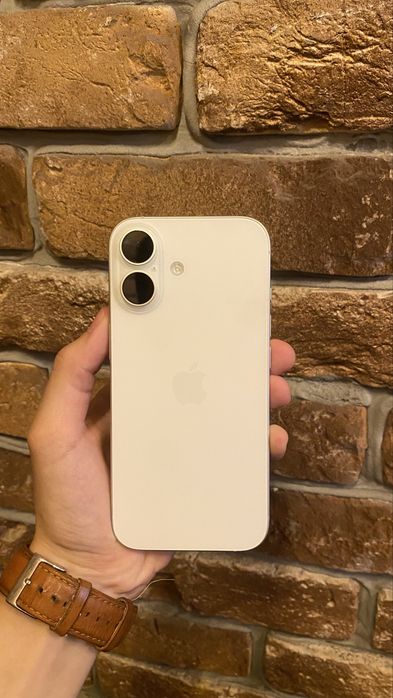 IPhone 17 white 256 гб (срочно продаю)