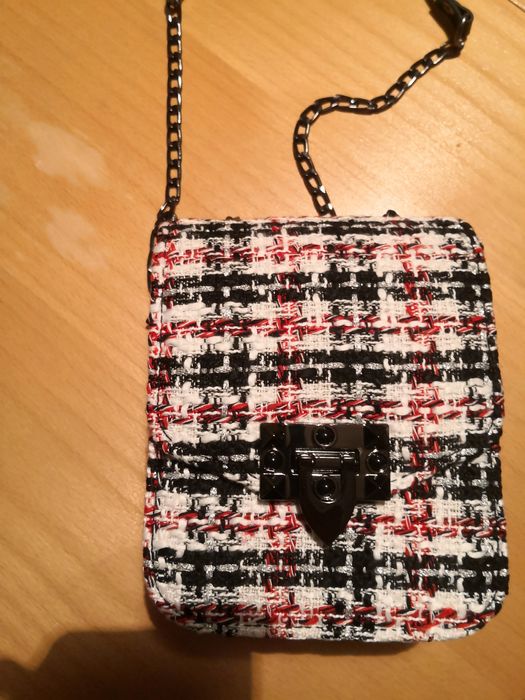 Дамски чантички. Два вида