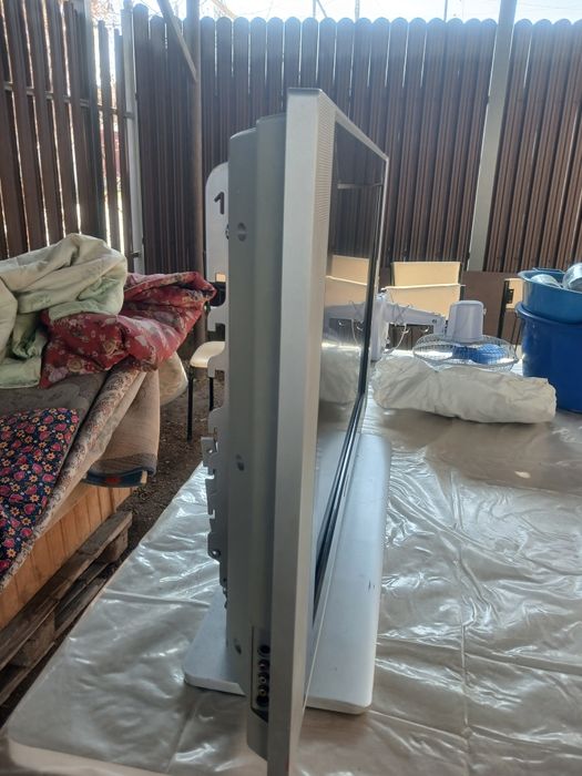 Телевизор и печка