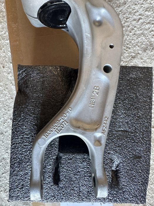 Vand perne de aer Tesla Model S