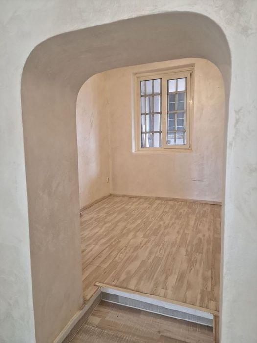 Дава се под наем Магазин в София, Център - 45 кв.м за 797.64 € - Снимка #3