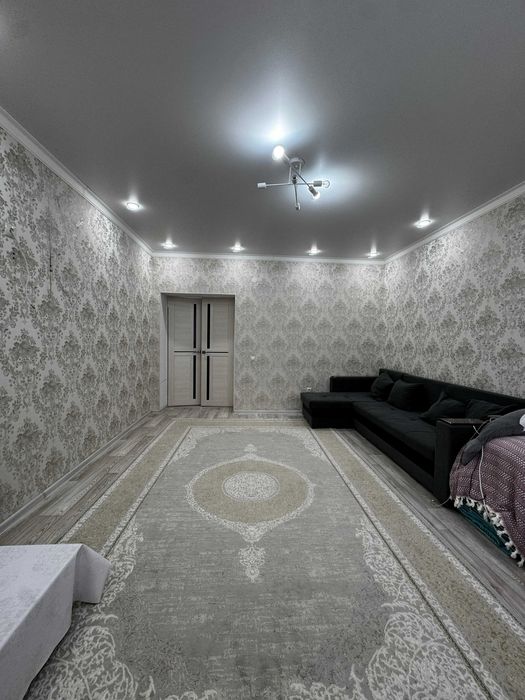 Продам 2х комн кв в самом центре Батыс с ремонтом