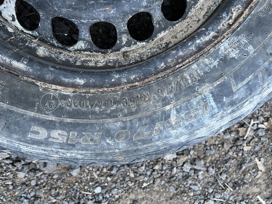 Шина с диском на 15